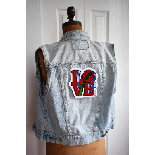 Philadelphia LOVE Statue chainstitch embroidered patch 